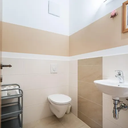 Daire Schoenes Praegant *