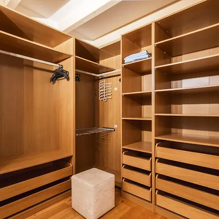 Schoenes Praegant Apartament *