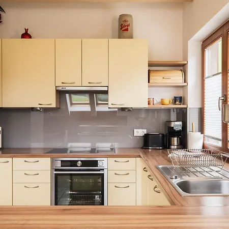 Schoenes Praegant Daire