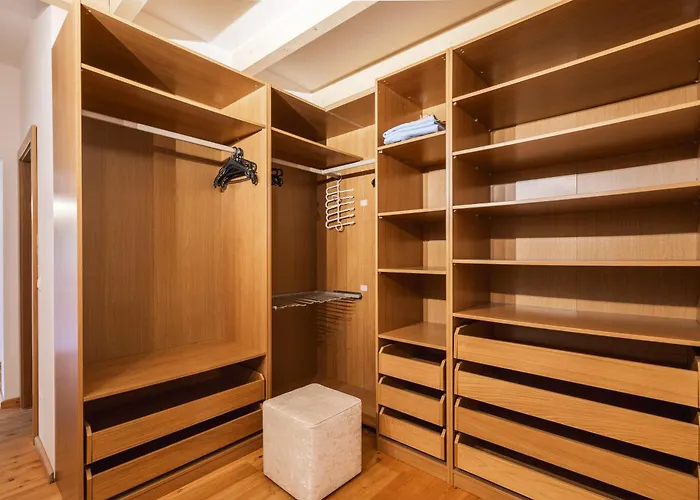 Schoenes Praegant Apartament *